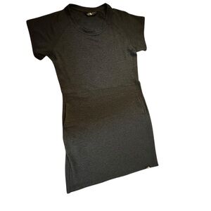 North Face Women's Black Heathered Short Sleeve Dress Small Pockets Athleisure
